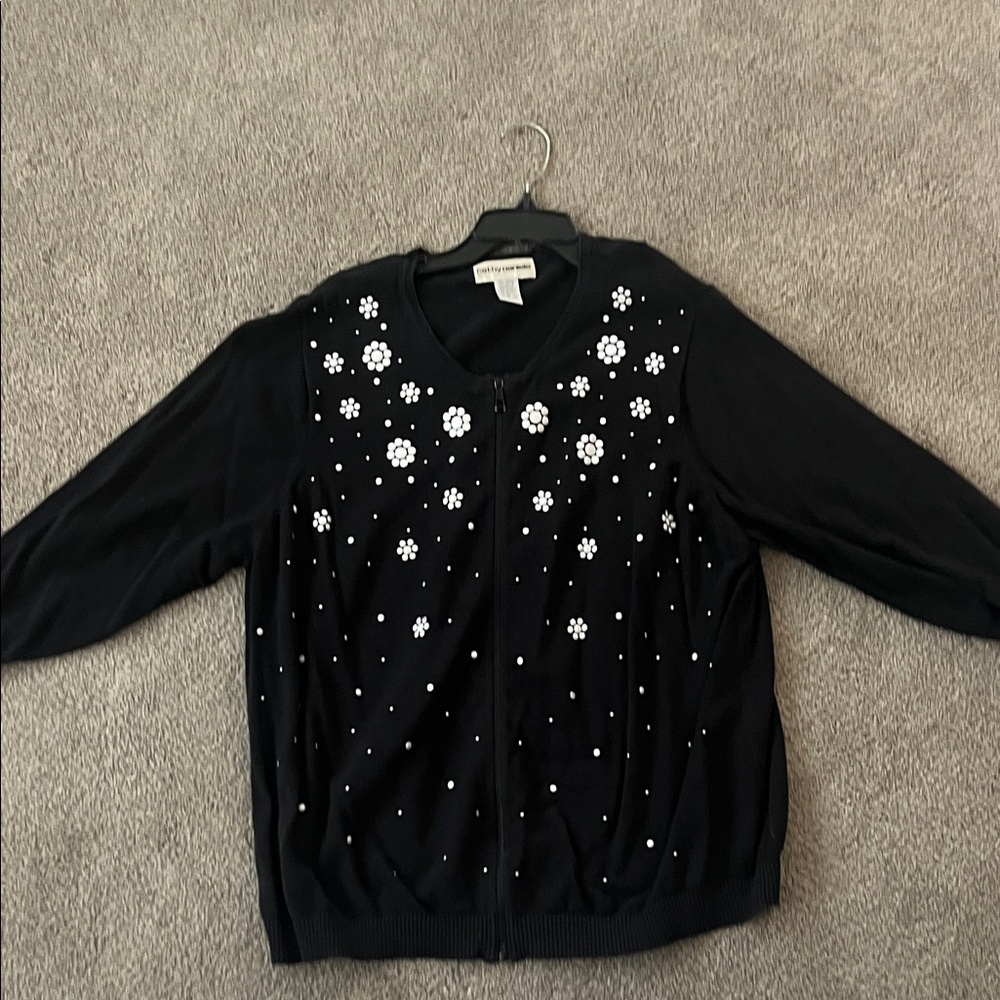 Cathy Daniels Black Knit Top with White Label Detail